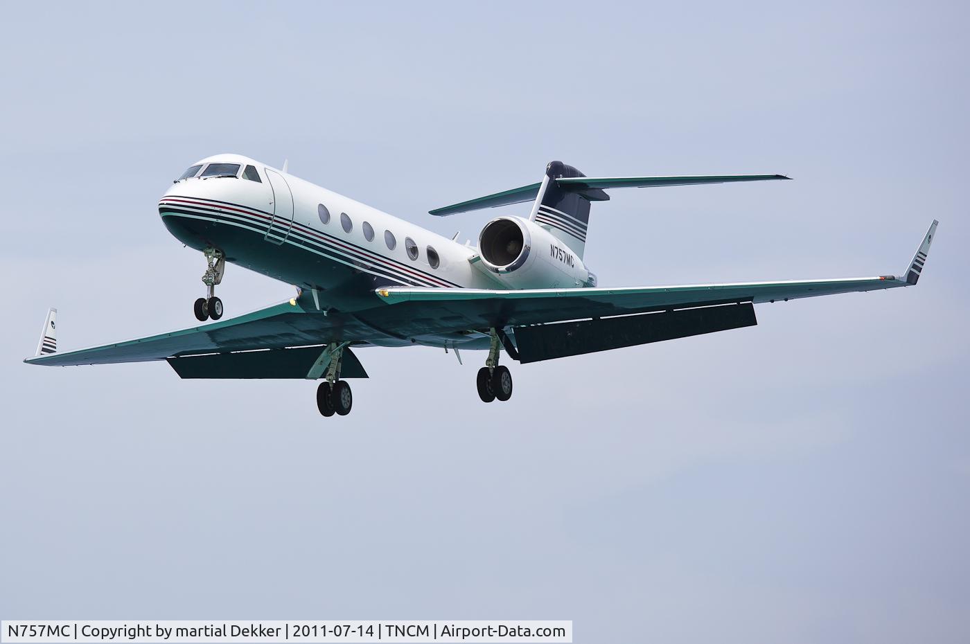 N757MC, 2002 Gulfstream Aerospace G-IV C/N 1498, landing to sxm
