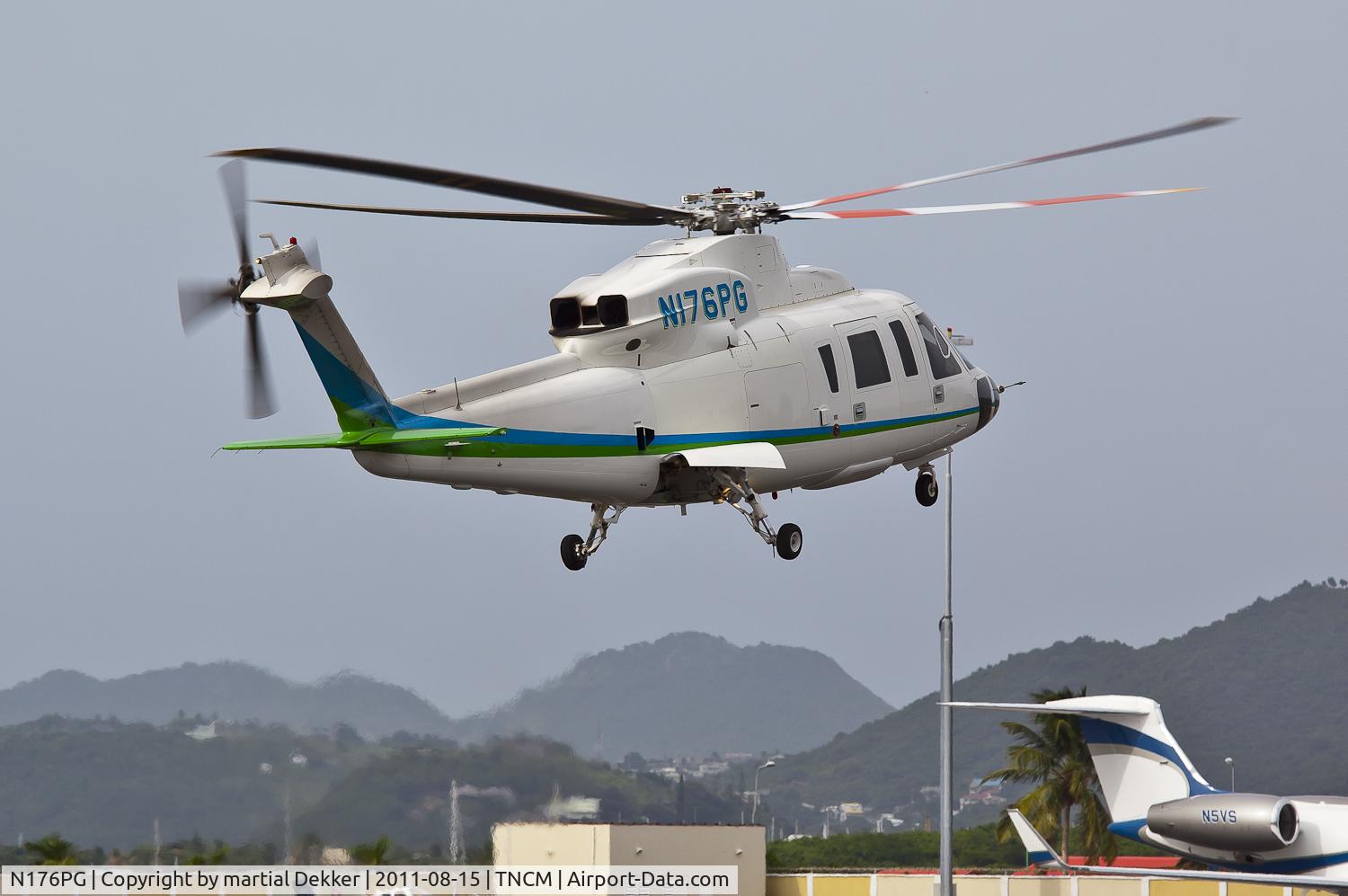 N176PG, 2005 Sikorsky S-76C C/N 760608, take off