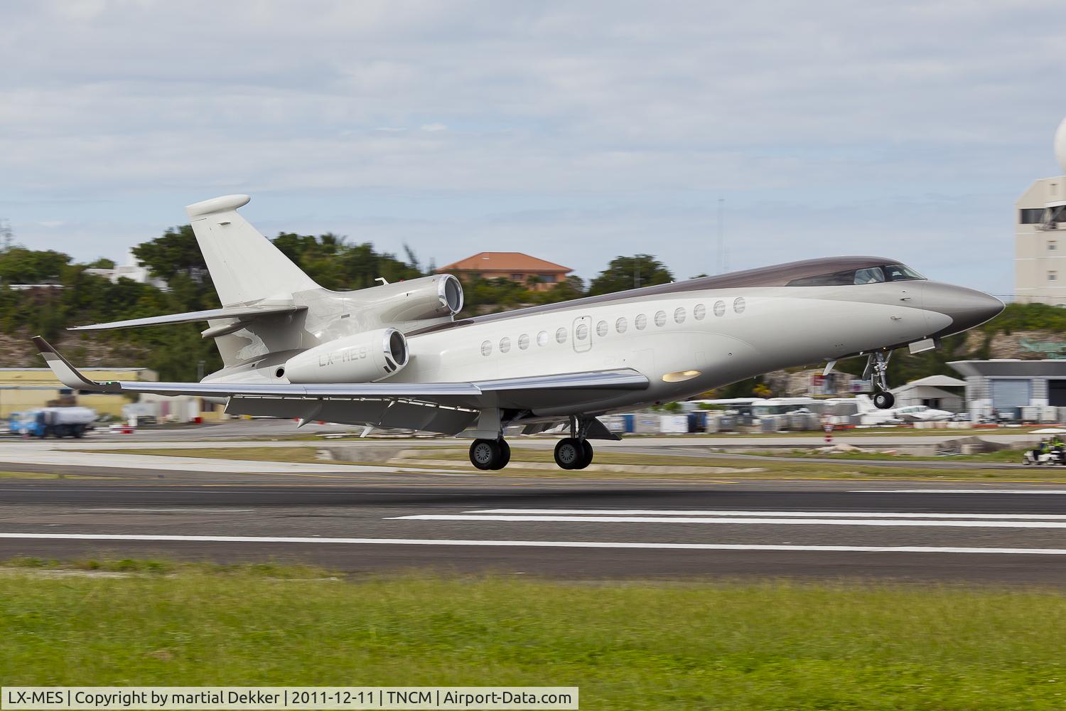 LX-MES, 2010 Dassault Falcon 7X C/N 097, landing