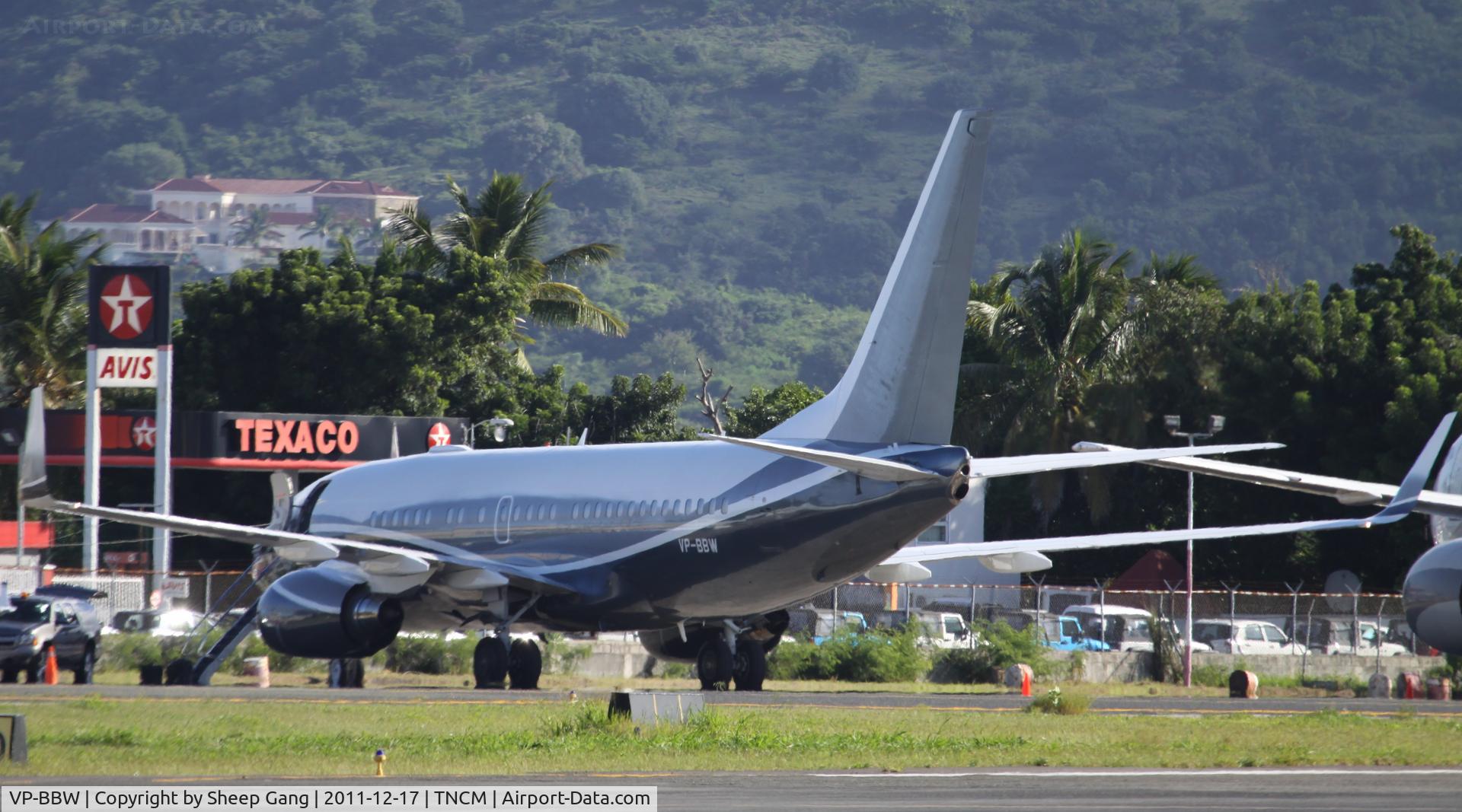 VP-BBW, 1999 Boeing 737-7BJ C/N 30076, VP-BBW at TNCM