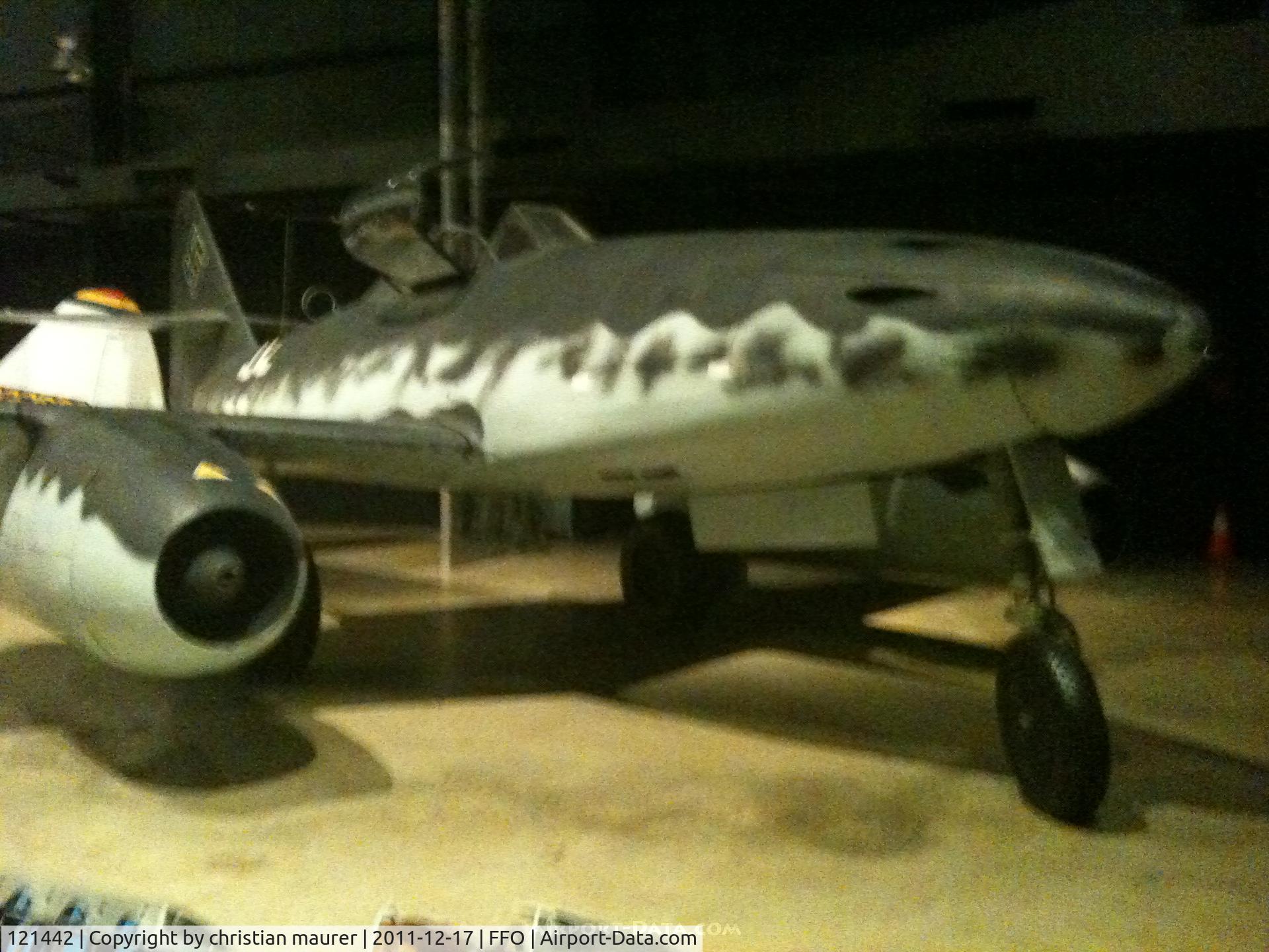 121442, Messerschmitt Me-262A Schwalbe C/N 501232, me-262a