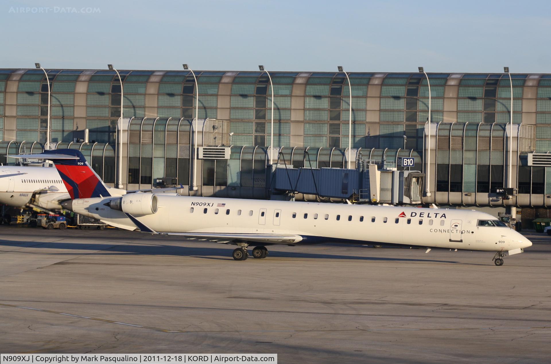N909XJ, 2007 Bombardier CRJ-900ER (CL-600-2D24) C/N 15141, CL600-2D24