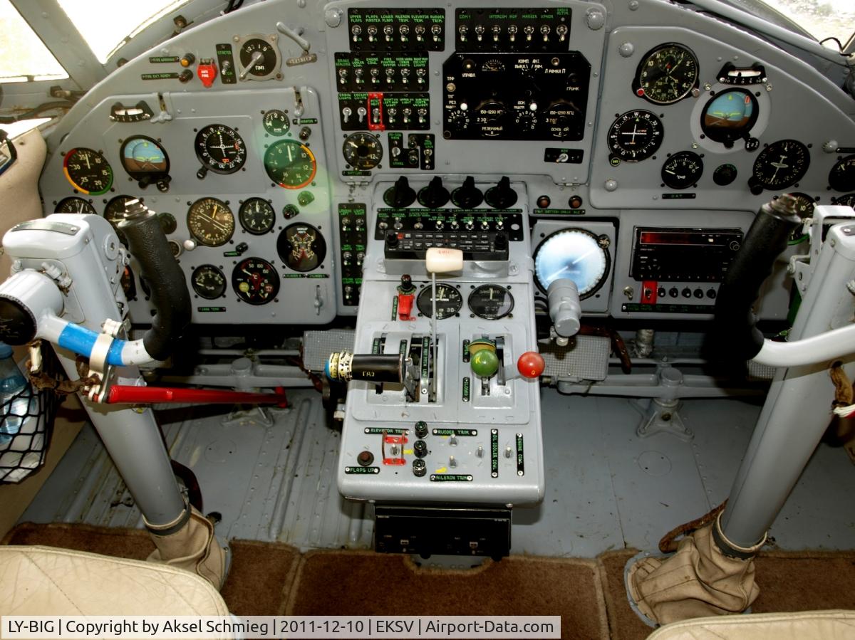 LY-BIG, 1989 Antonov An-2T C/N IG236-23, Antonov LY-BIG