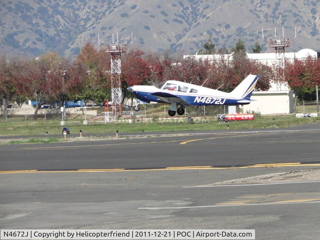 N4672J, 1968 Piper PA-28R-180 Cherokee Arrow C/N 28R-30573, Lifting off westbound from runway 26L