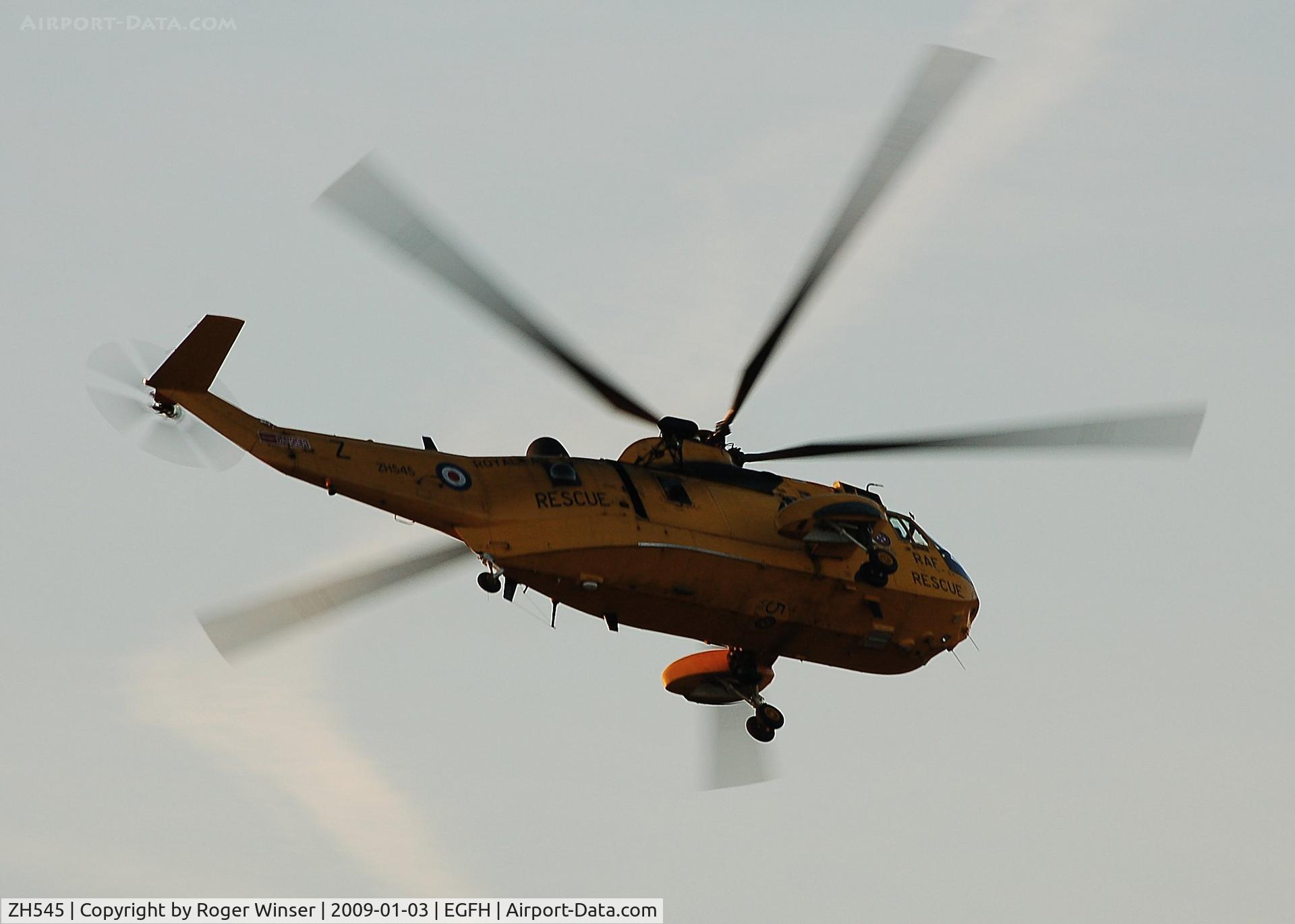 ZH545, 1997 Westland Sea King HAR.3A C/N WA1011, Fly-over by 22 Squadron RAF Sea King coded Z.