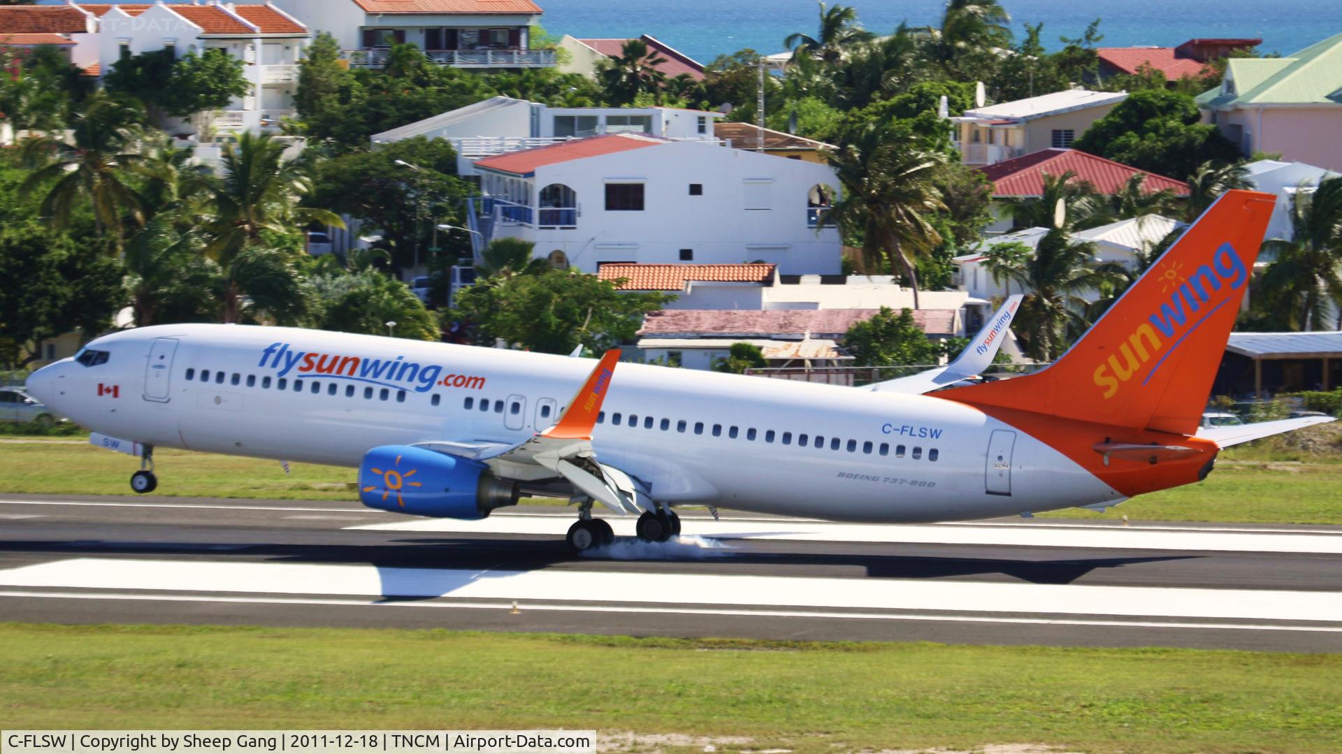 C-FLSW, 2008 Boeing 737-8HX C/N 36552, C-flsw at TNCM