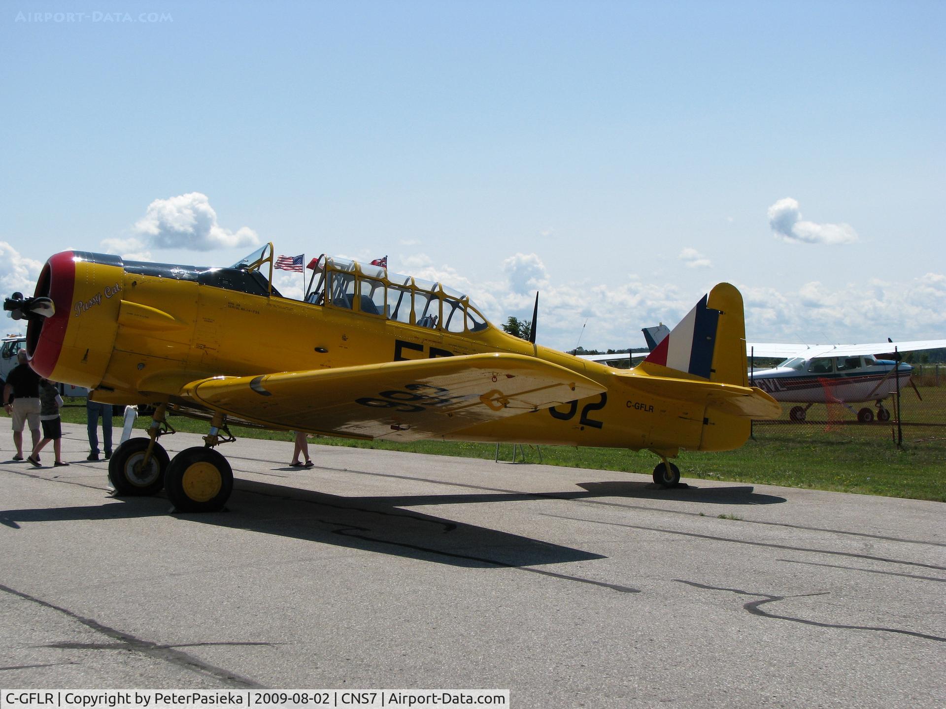 C-GFLR, 1943 Noorduyn AT-16 Harvard IIB C/N 14-726, Kincardine Fly-in