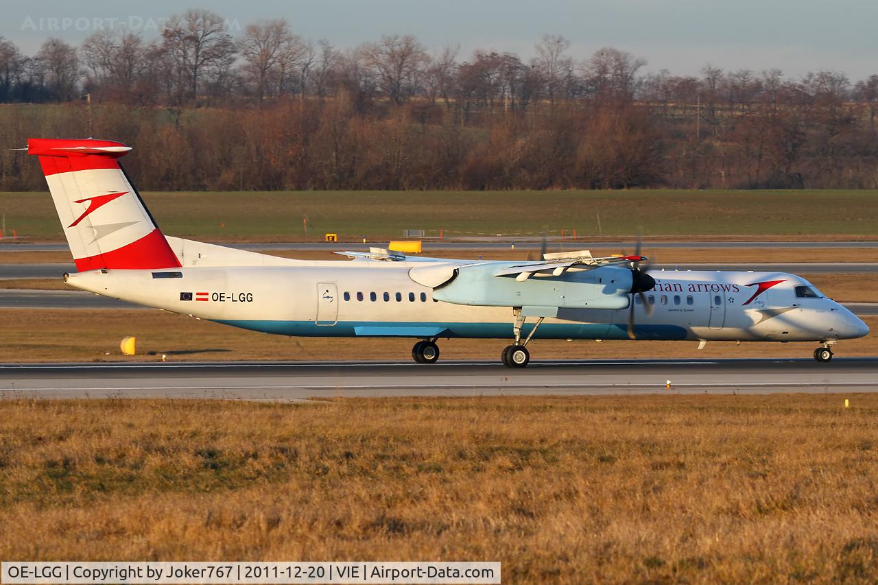 OE-LGG, 2002 De Havilland Canada DHC-8-402Q Dash 8 C/N 4074, Austrian arrows