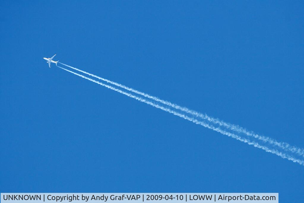 UNKNOWN, Contrails Various C/N Unknown, HLX 737-700