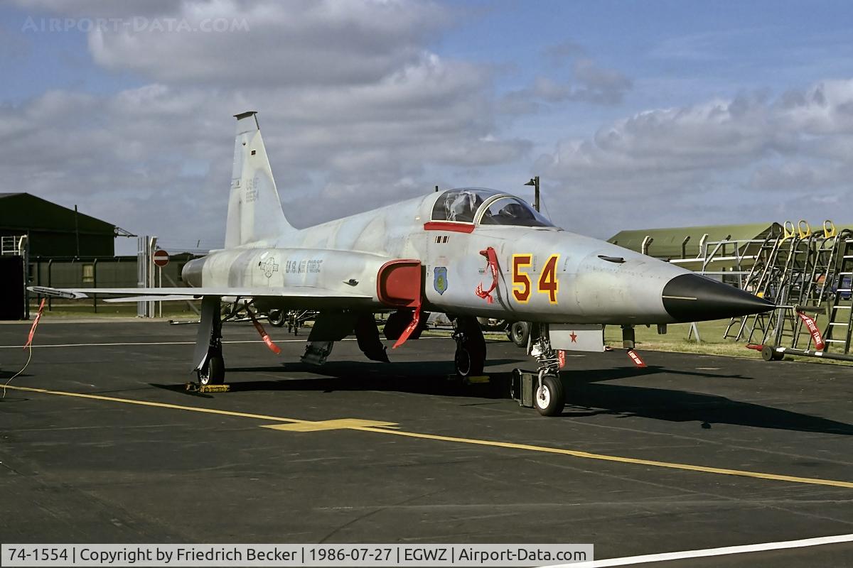 74-1554, 1974 Northrop F-5E Tiger II C/N R.1212, Flightline at RAF Alconbury