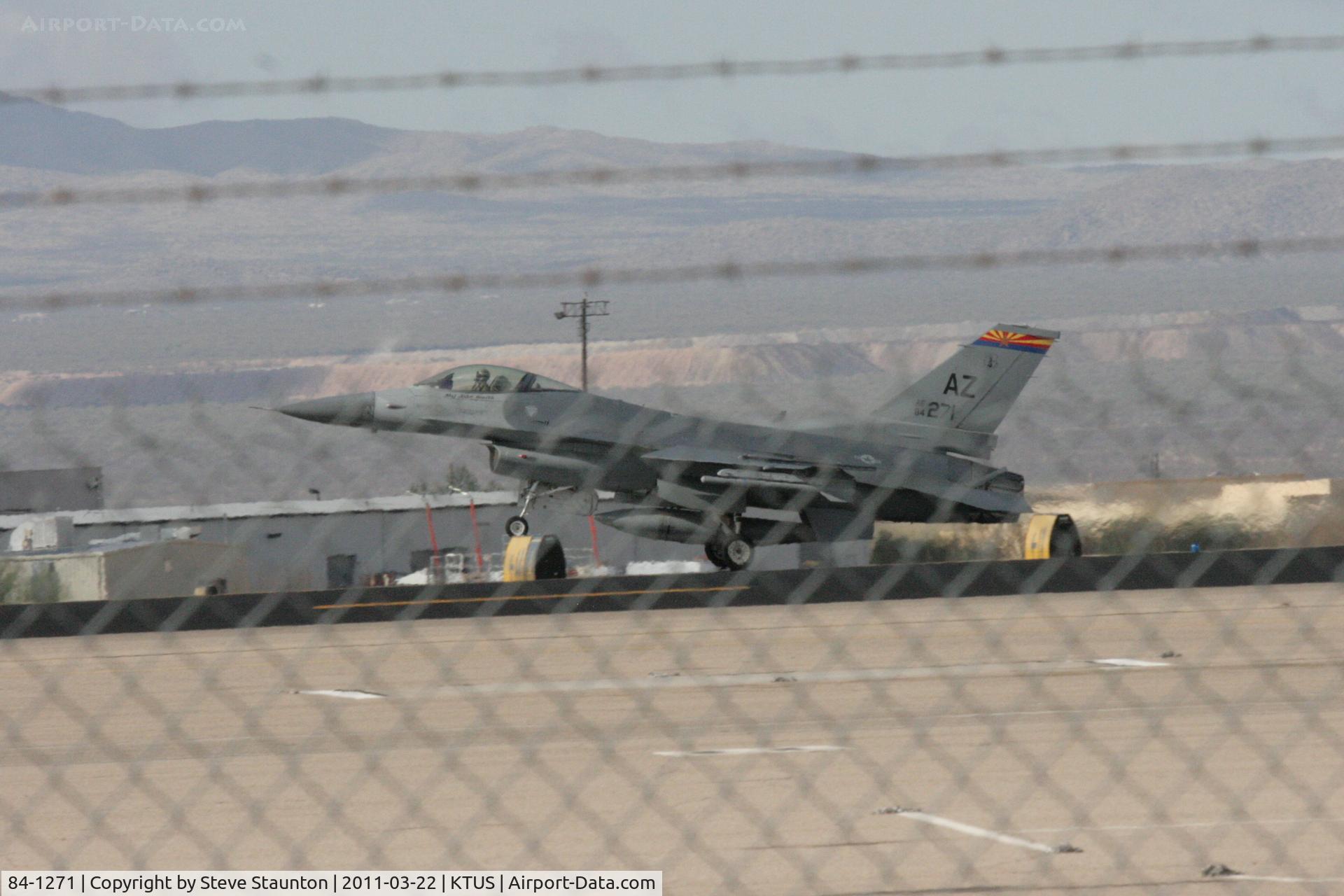 84-1271, 1984 General Dynamics F-16C Fighting Falcon C/N 5C-108, Taken at Tucson International Airport, in March 2011 whilst on an Aeroprint Aviation tour