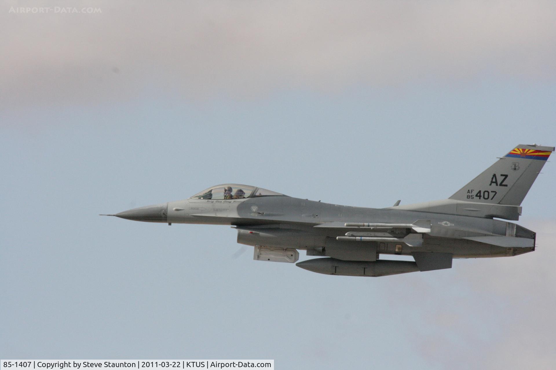 85-1407, 1985 General Dynamics F-16C C/N 5C-187, Taken at Tucson International Airport, in March 2011 whilst on an Aeroprint Aviation tour