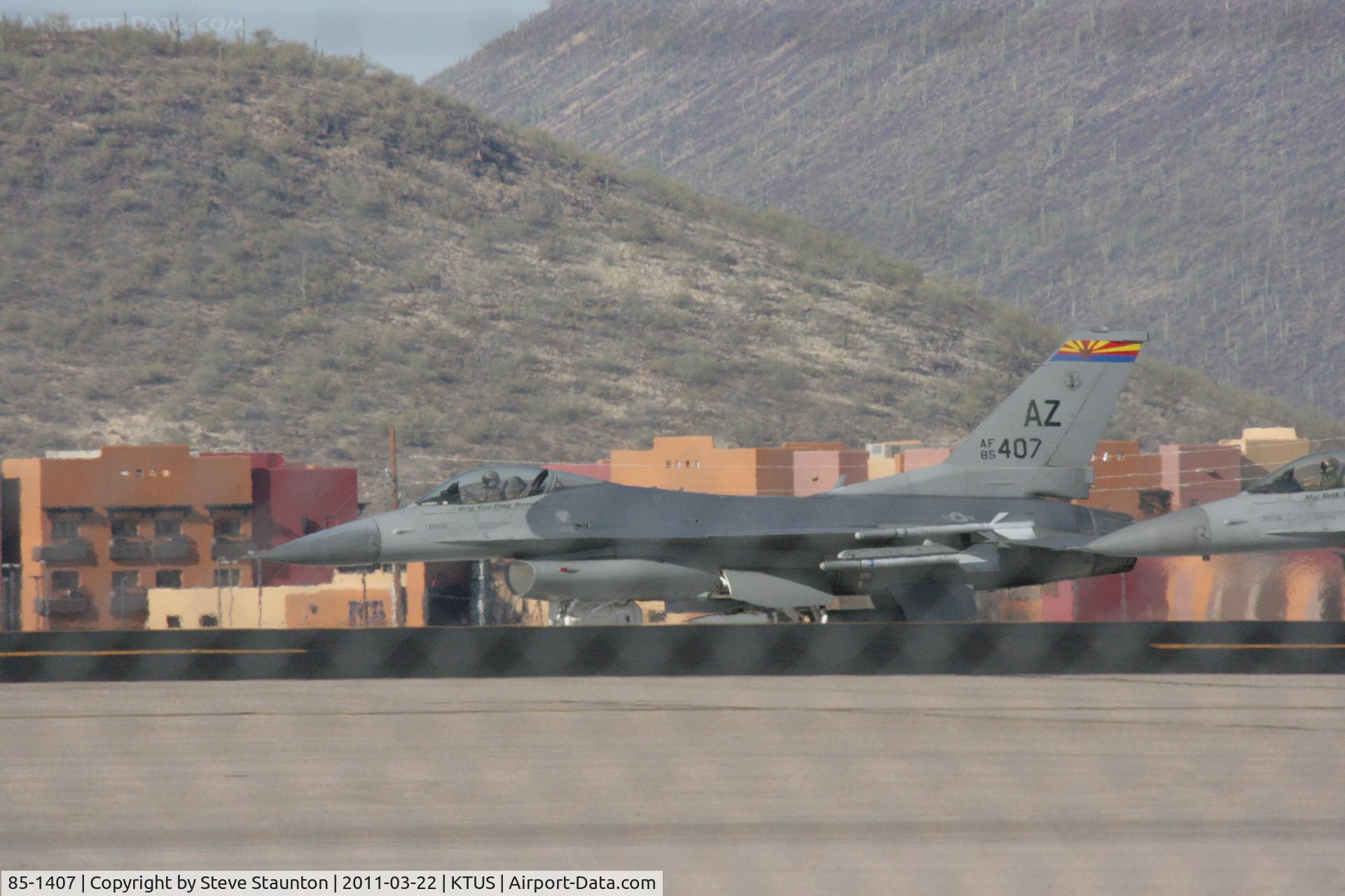 85-1407, 1985 General Dynamics F-16C C/N 5C-187, Taken at Tucson International Airport, in March 2011 whilst on an Aeroprint Aviation tour
