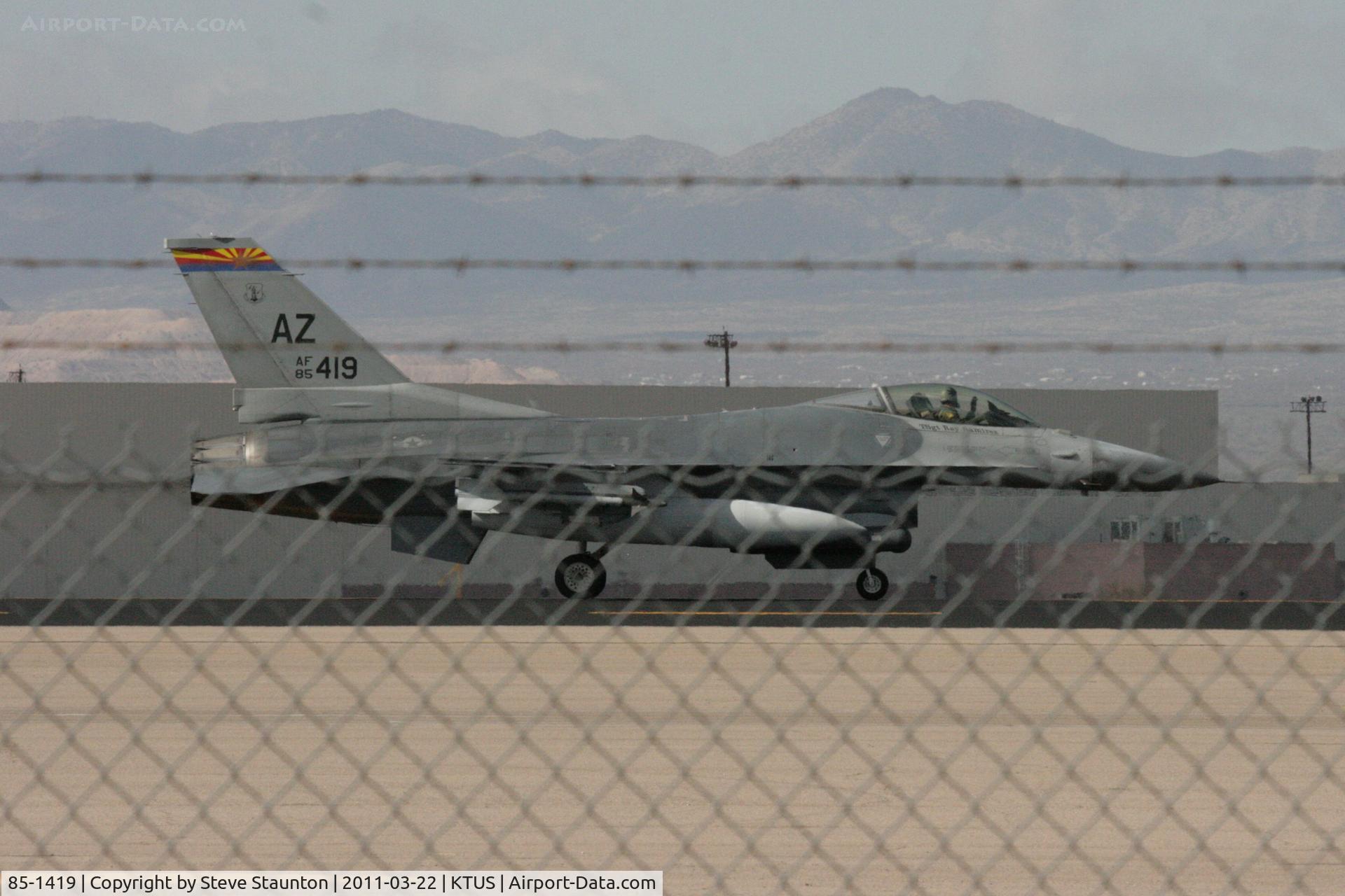 85-1419, 1985 General Dynamics F-16C C/N 5C-199, Taken at Tucson International Airport, in March 2011 whilst on an Aeroprint Aviation tour