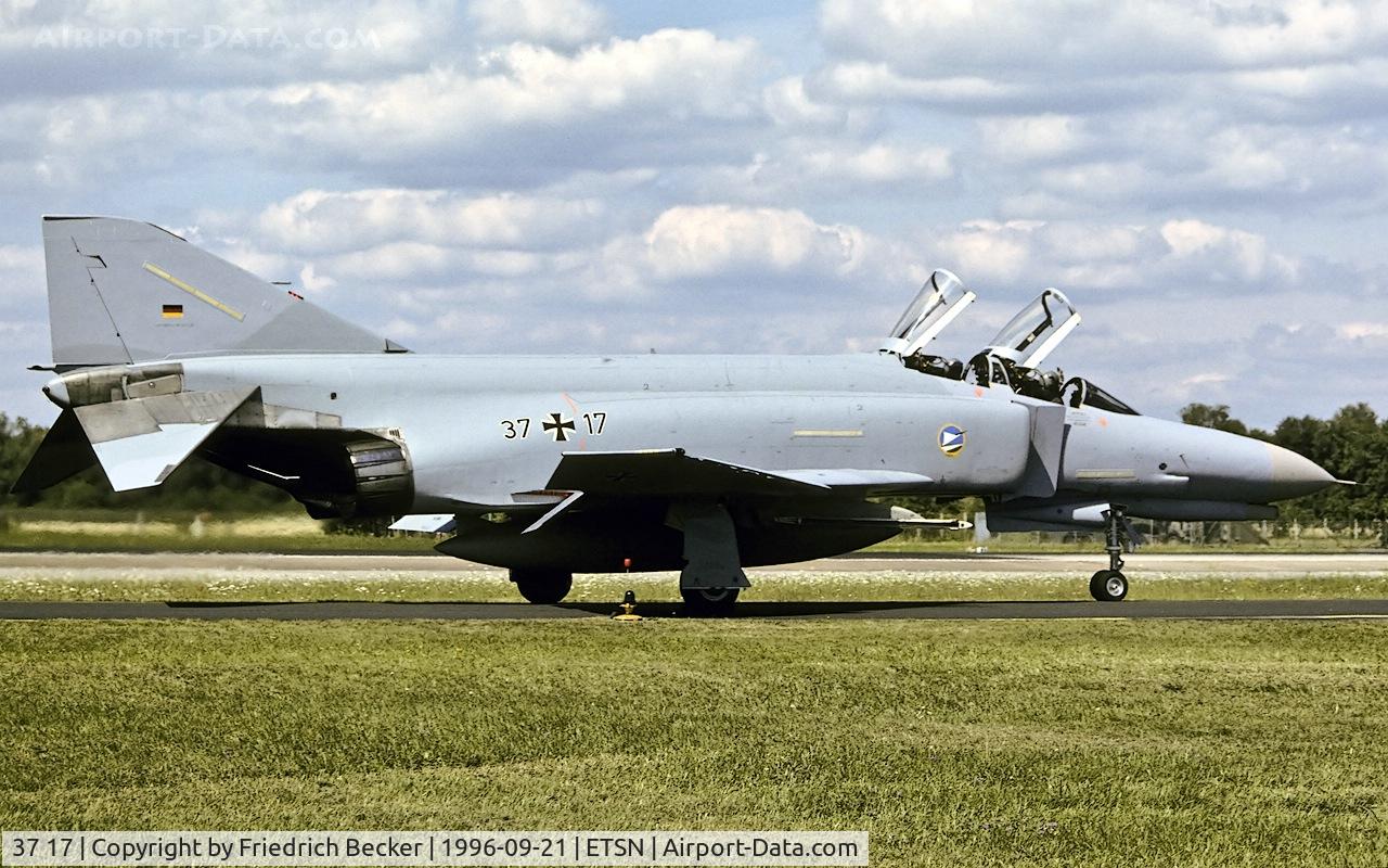 37 17, 1972 McDonnell Douglas F-4F Phantom II C/N 4390, taxying back to the flightline