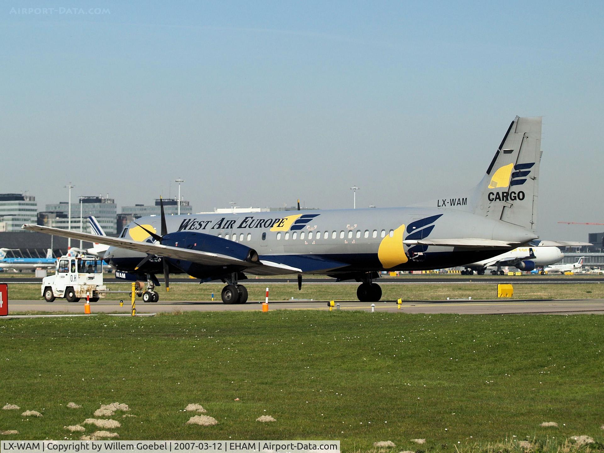 LX-WAM, 1993 British Aerospace ATP C/N 2060, Moved to to the gate