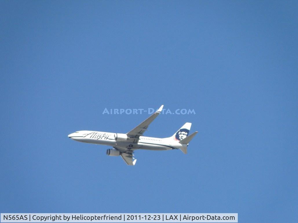 N565AS, 2006 Boeing 737-890 C/N 35181, Just turned final, approximately 12 -13 miles out, for runway 24