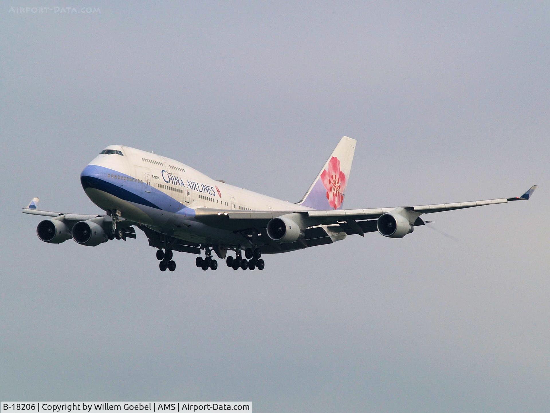 B-18206, 1998 Boeing 747-409 C/N 29030, Landing on runway C18 of Amsterdam Airport.