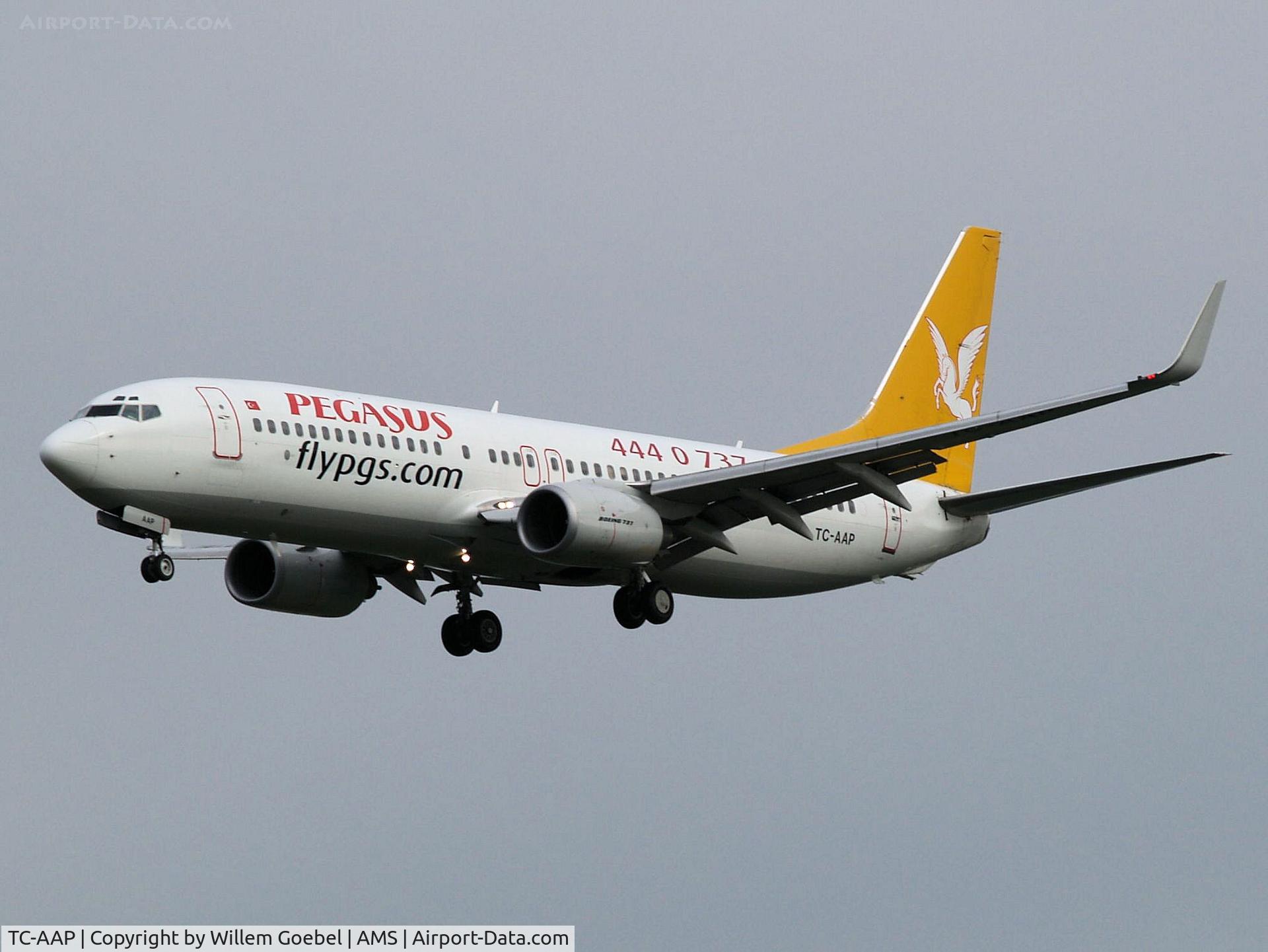 TC-AAP, 2002 Boeing 737-86N C/N 32736, Landing on runway C18 of Amsterdam Airport.