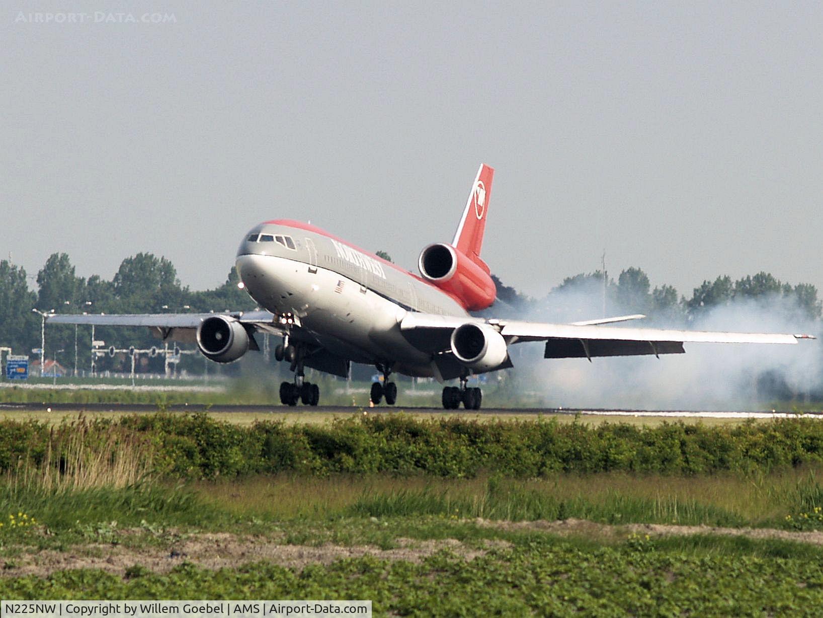 N225NW, 1975 McDonnell Douglas DC-10-30 C/N 46582, Landing on runway R18 of Amsterdam Airport