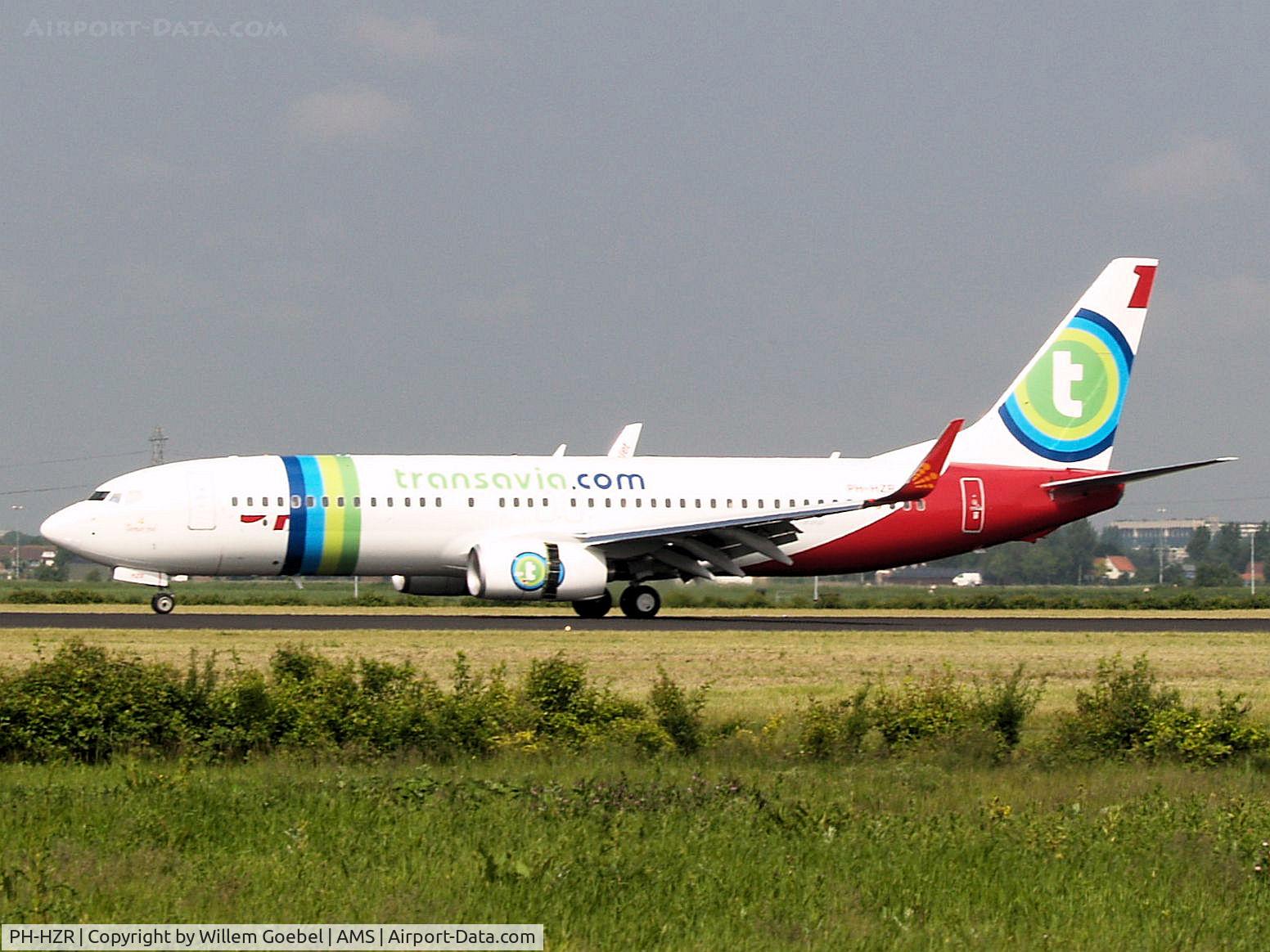 PH-HZR, 2006 Boeing 737-86N C/N 32693, Landing on runway R18 of Amsterdam Airport