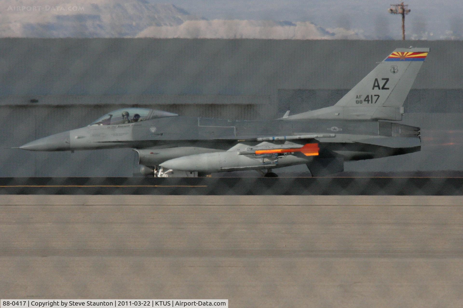 88-0417, 1988 General Dynamics F-16C Fighting Falcon C/N 1C-019, Taken at Tucson International Airport, in March 2011 whilst on an Aeroprint Aviation tour