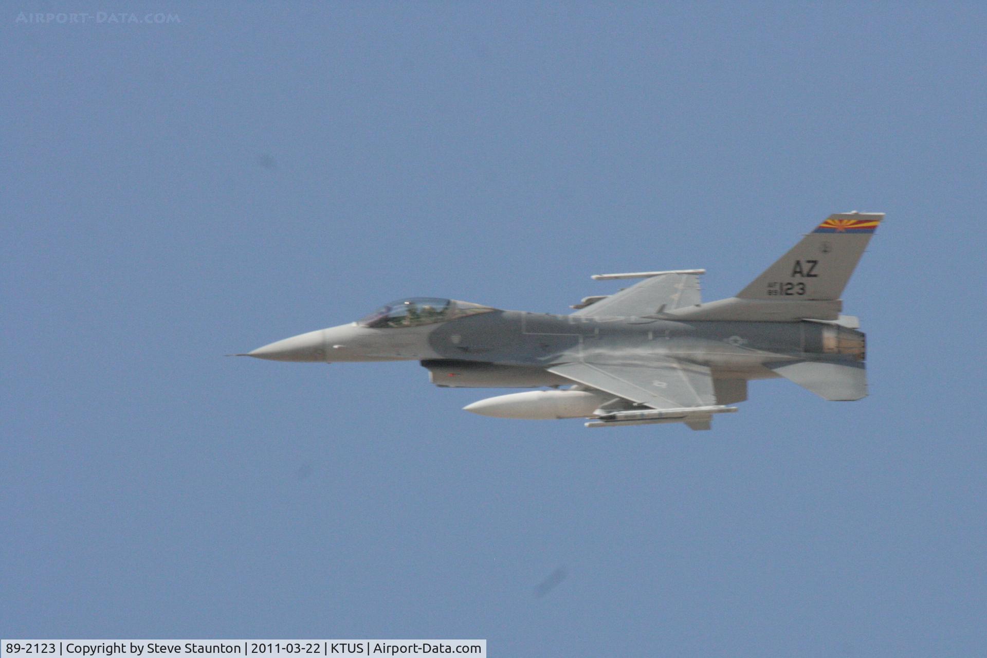 89-2123, General Dynamics F-16C C/N 1C-276, Taken at Tucson International Airport, in March 2011 whilst on an Aeroprint Aviation tour