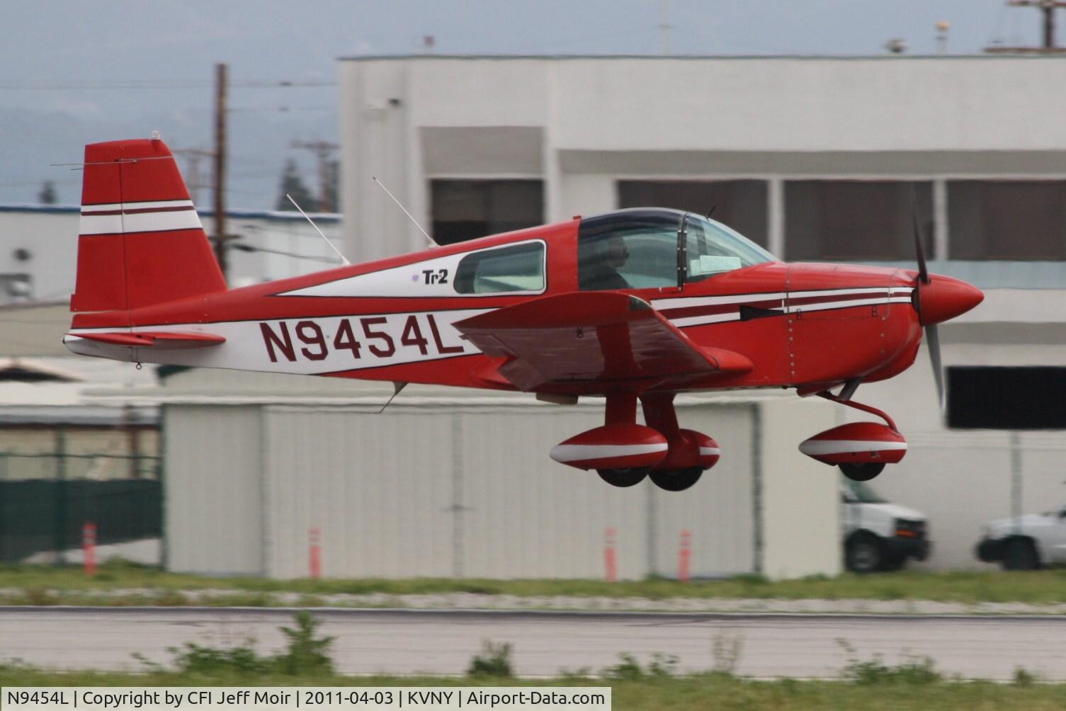 N9454L, 1971 American Aviation AA-1A Trainer C/N AA1A-0254, N9454L in flight.  Pilot: Robert Moir