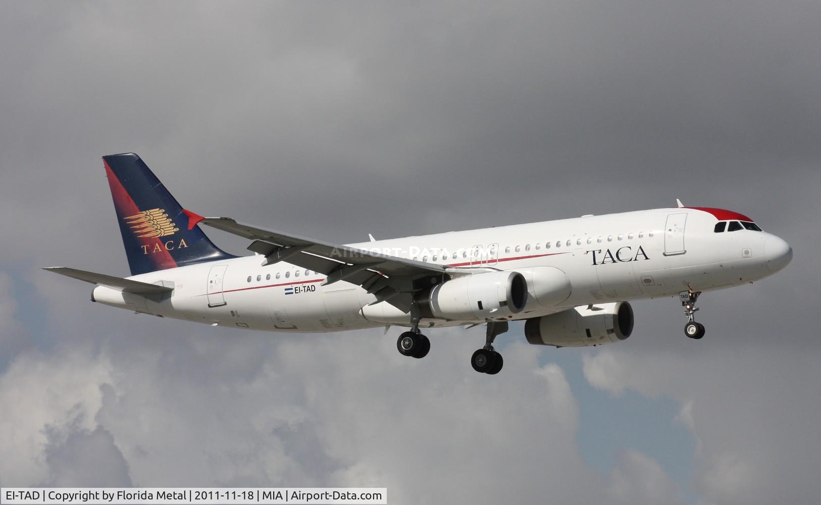 EI-TAD, 2000 Airbus A320-233 C/N 1334, Taca A320 - taken at El Dorado