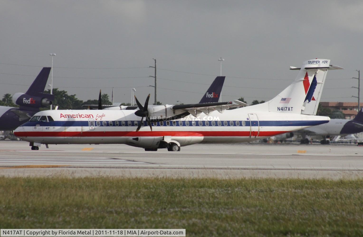 N417AT, 1994 ATR 72-212 C/N 417, Eagle ATR-72 getting ready to depart on 8R by photo holes