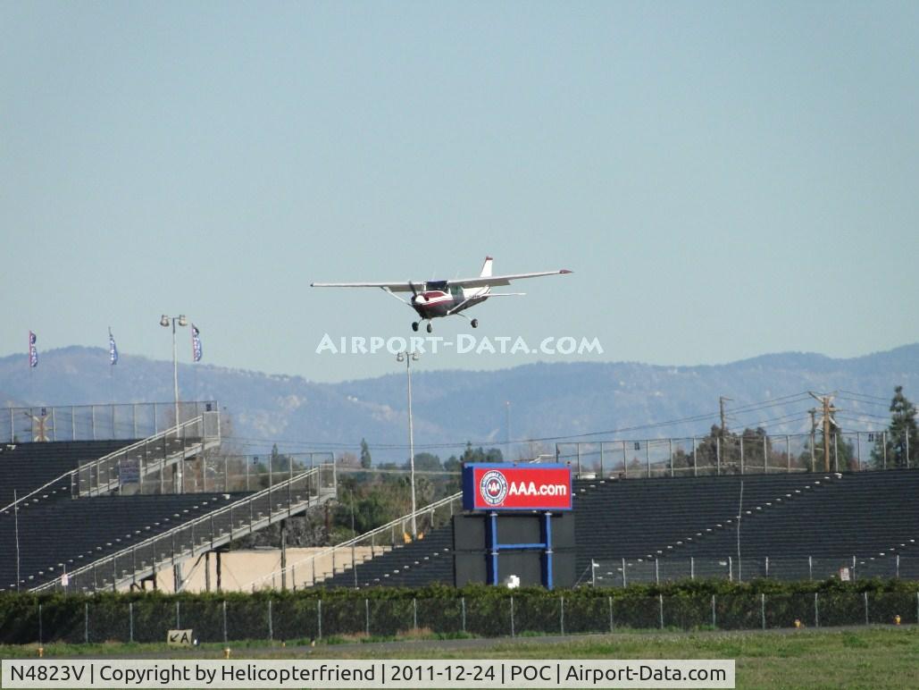 N4823V, 1980 Cessna 172RG Cutlass RG C/N 172RG0391, On final approach to runway 26R