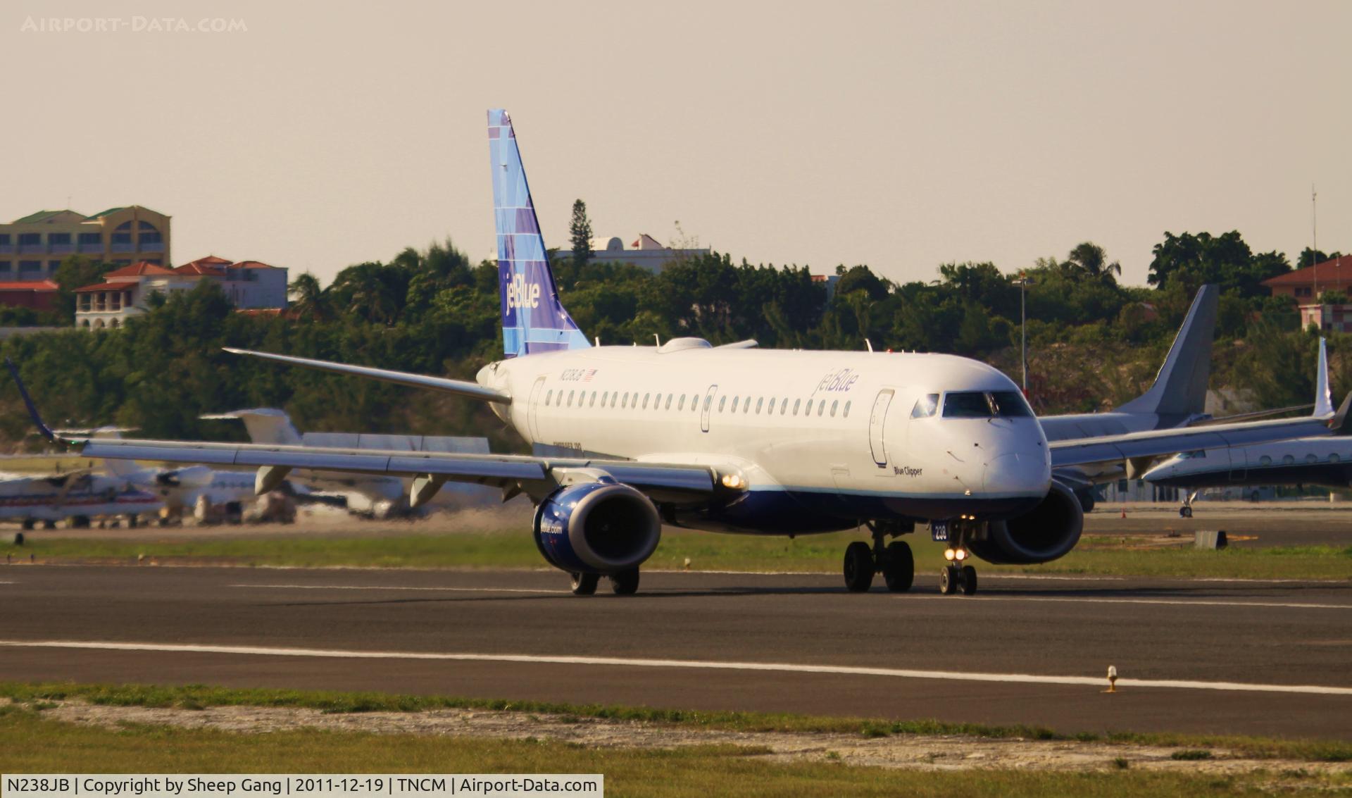 N238JB, 2006 Embraer 190AR (ERJ-190-100IGW) C/N 19000039, N238JB