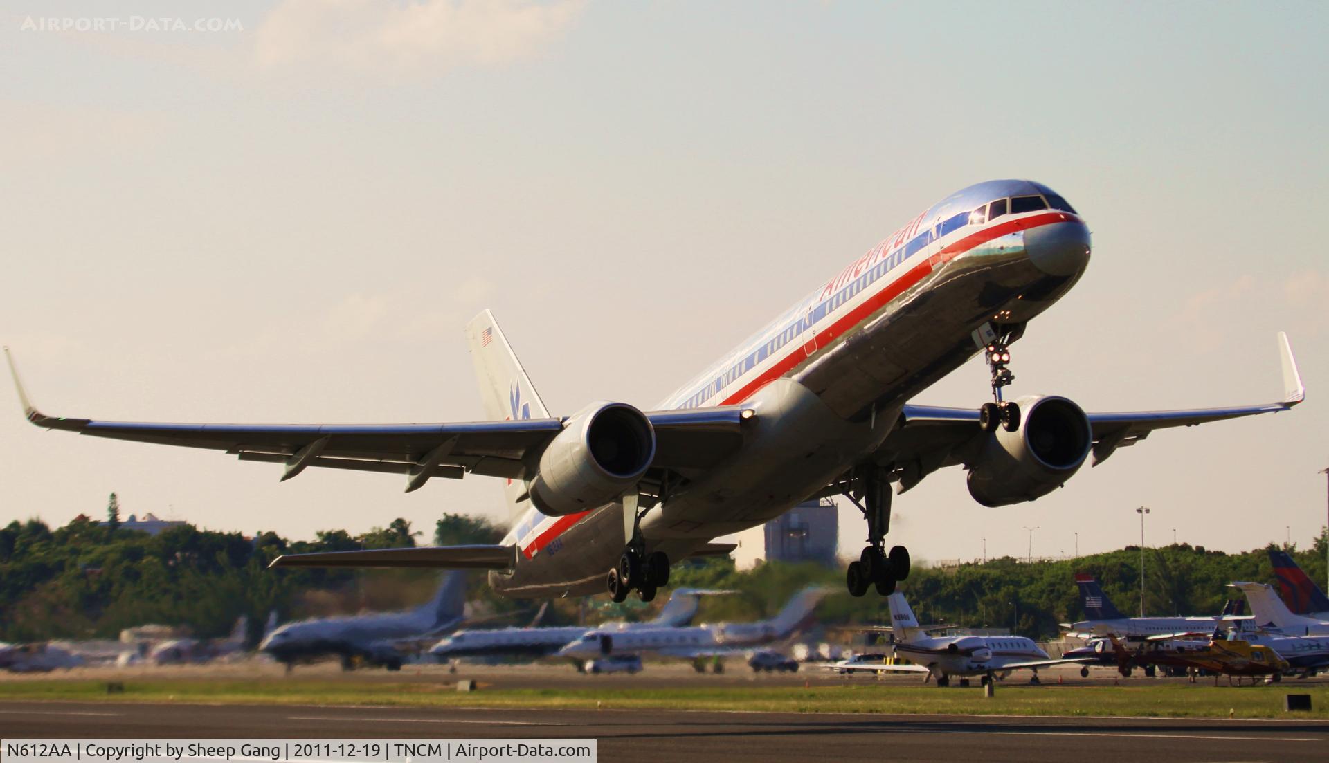 N612AA, 1989 Boeing 757-223 C/N 24488, N612AA