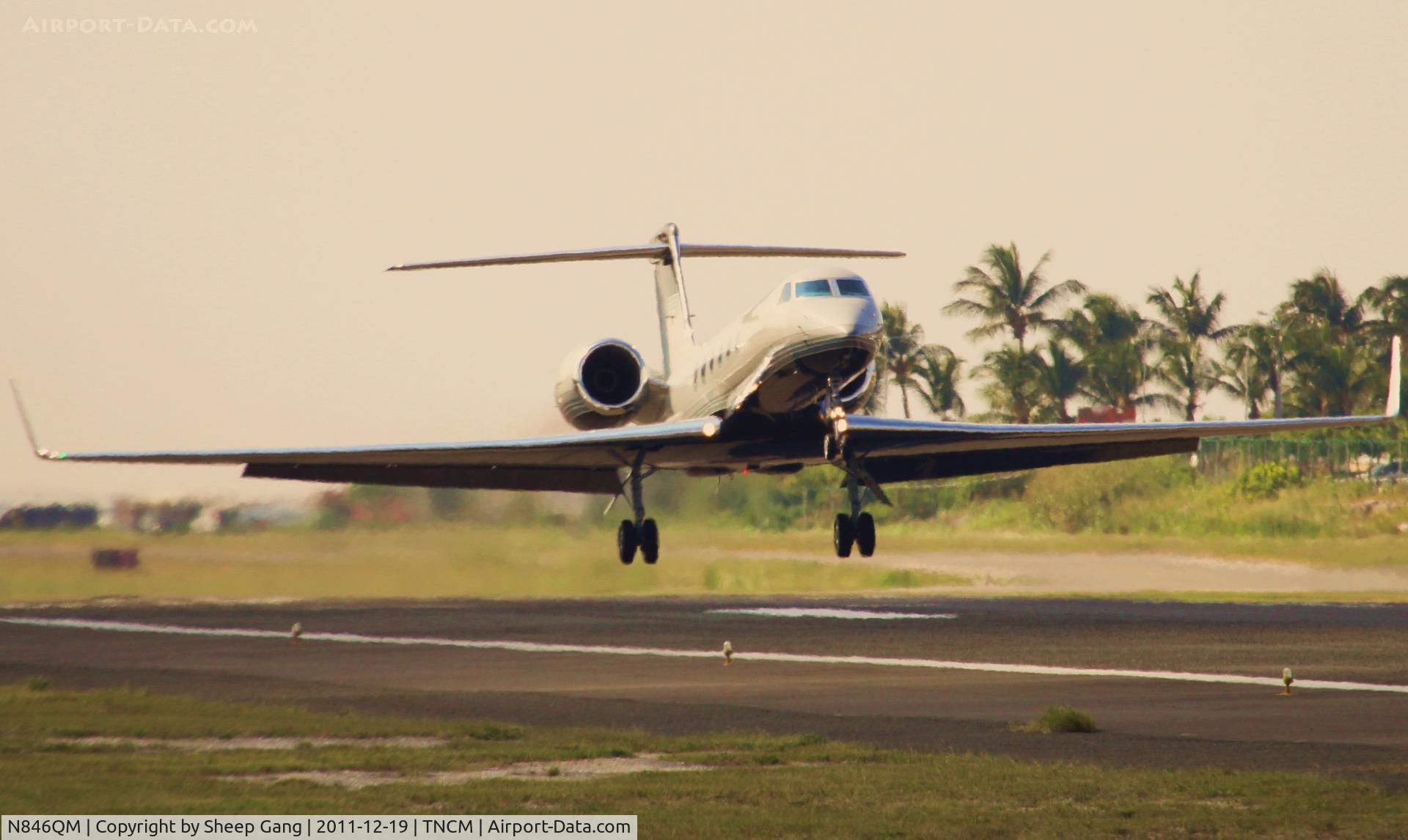 N846QM, 2000 Gulfstream V C/N 626, N846QM