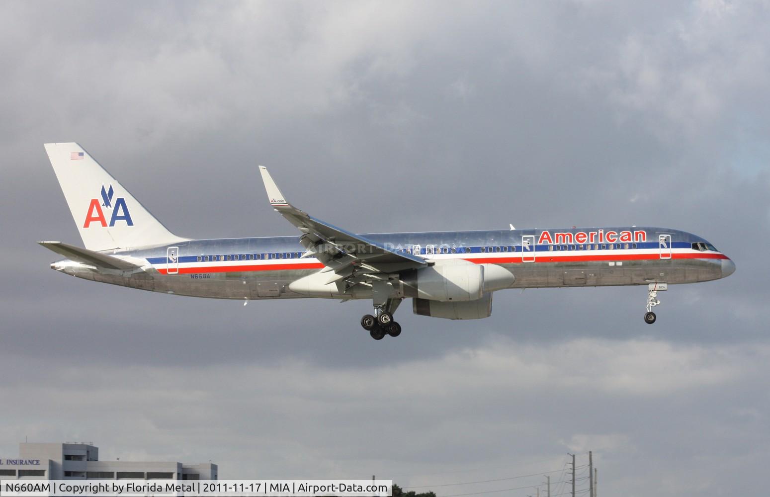 N660AM, 1992 Boeing 757-223 C/N 25294, American 757