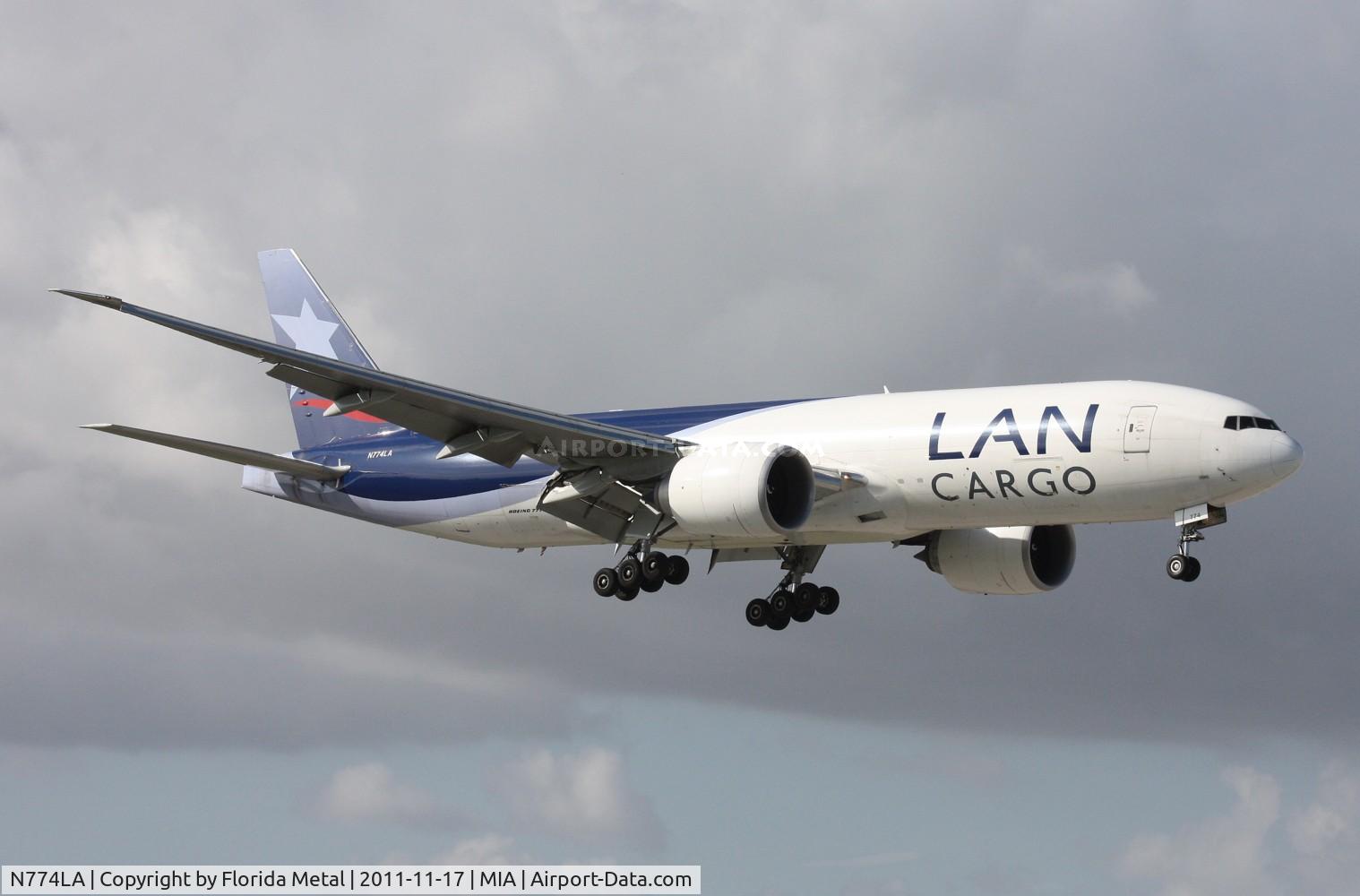 N774LA, 2009 Boeing 777-F6N C/N 37710, LAN 777 landing in front of El Dorado
