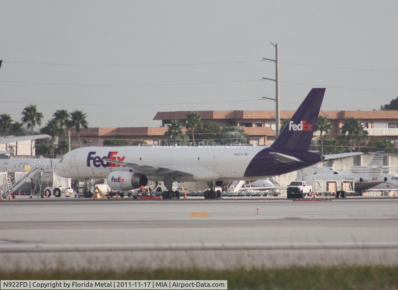 N922FD, 1989 Boeing 757-23A C/N 24293, Fed Ex 757