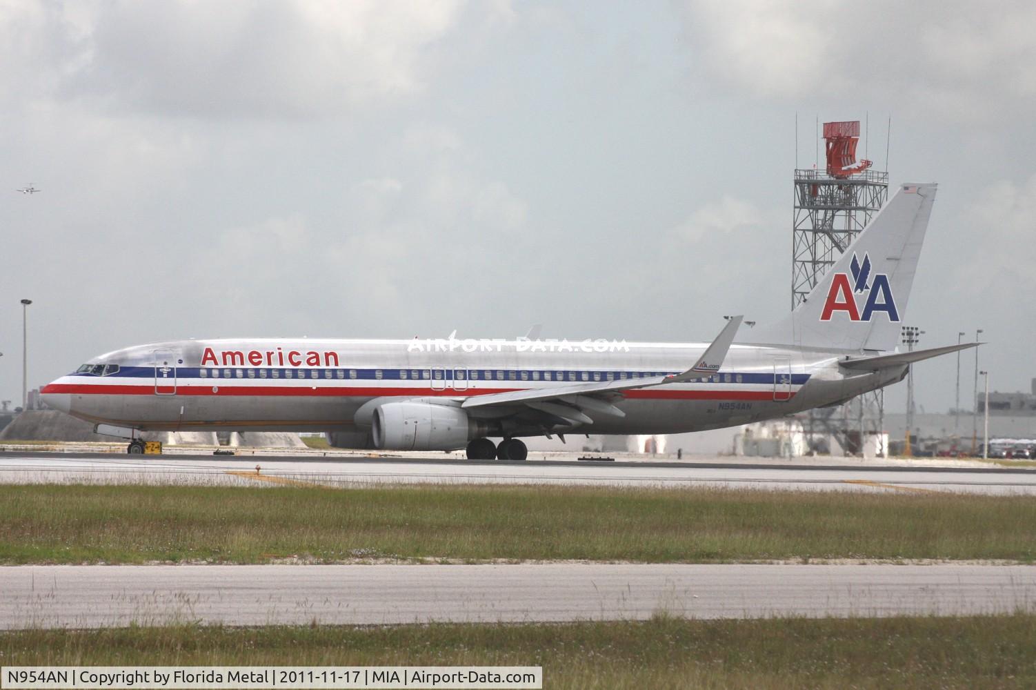 N954AN, 2001 Boeing 737-823 C/N 30089, American 737