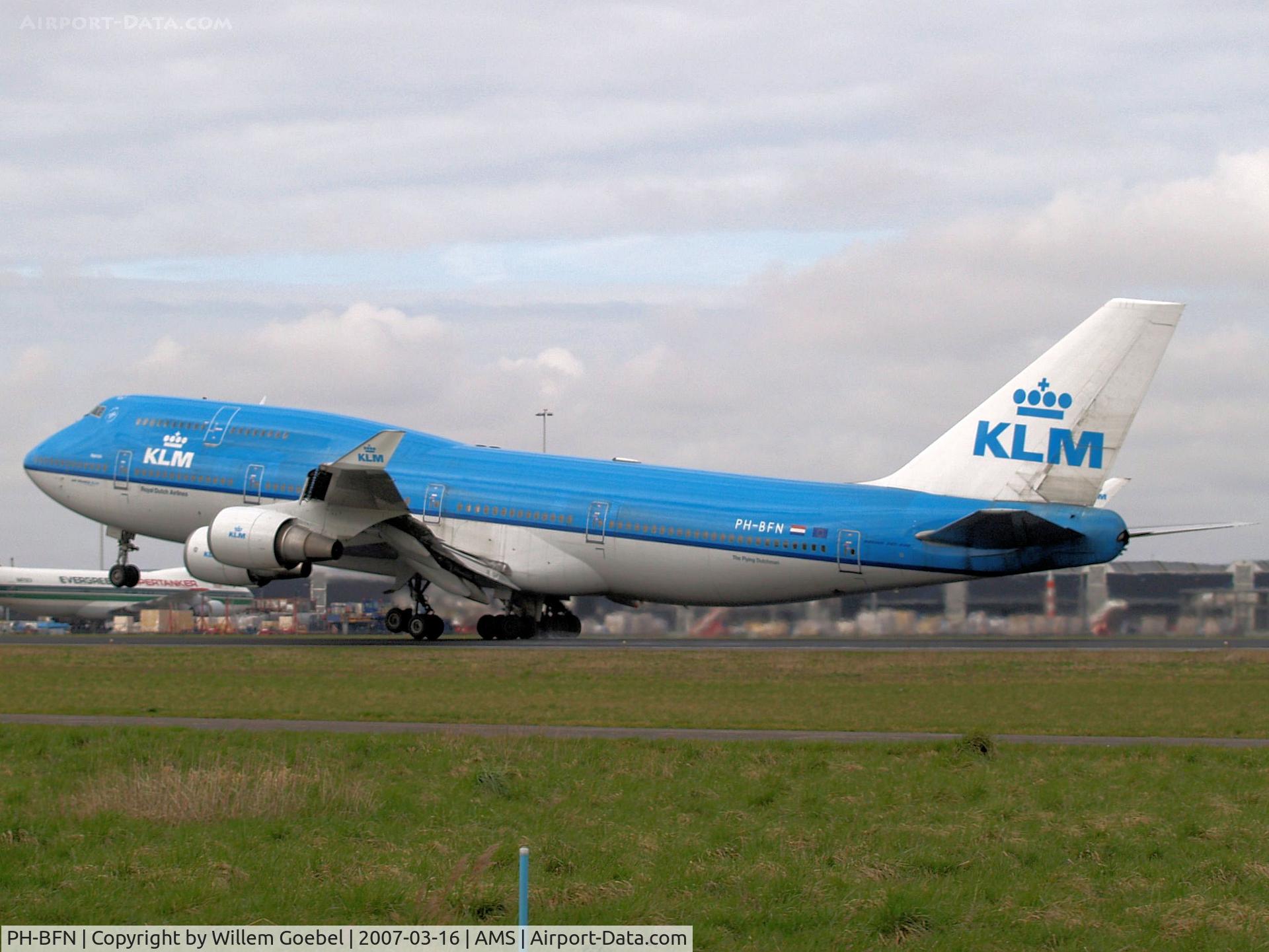 PH-BFN, 1993 Boeing 747-406BC C/N 26372, Take off from Amsterdam Airport of runway 24