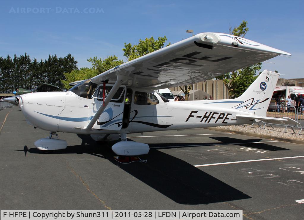 F-HFPE, 2008 Cessna 172S Skyhawk SP C/N 172S10692, Used as a static aircraft during Rochefort Open Day 2011...