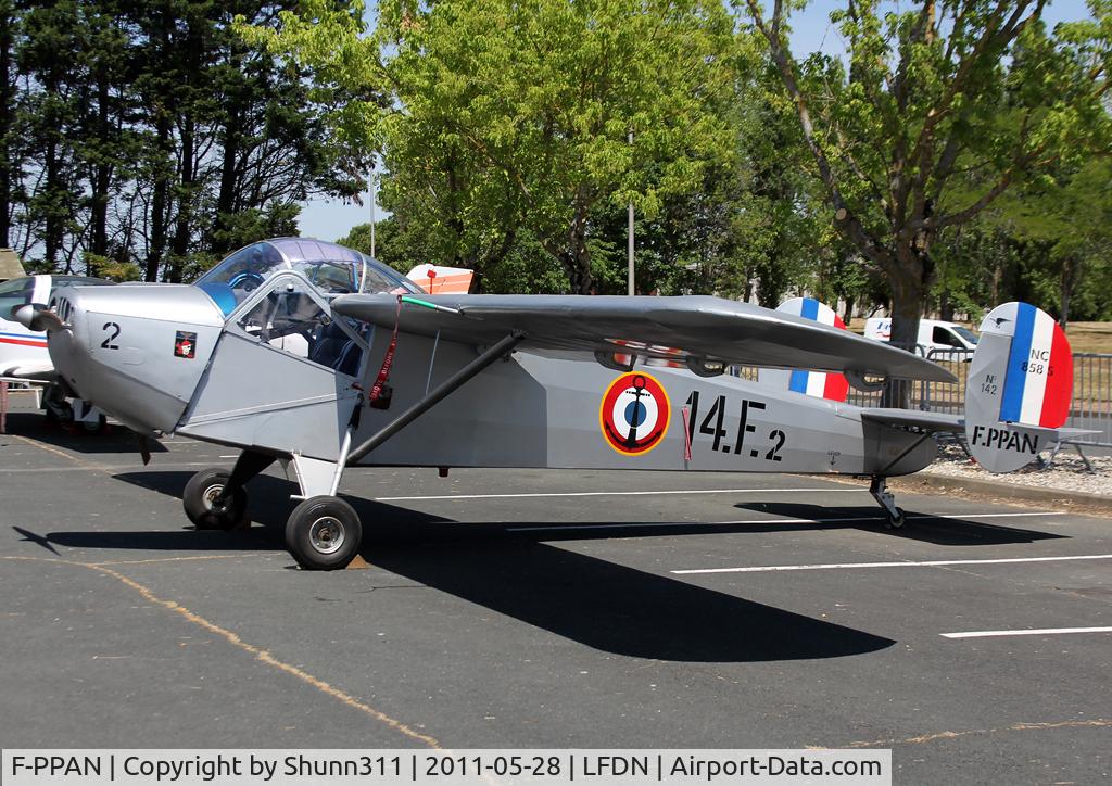 F-PPAN, Nord NC-858S C/N 142, Used as a static aircraft during Rochefort Open Day 2011...