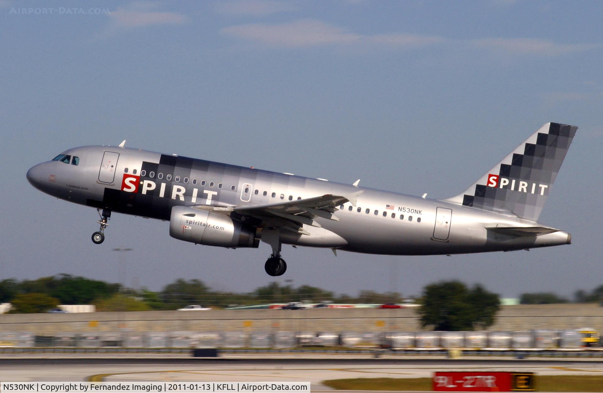 N530NK, 2007 Airbus A319-132 C/N 3017, Rotates on runway 27R