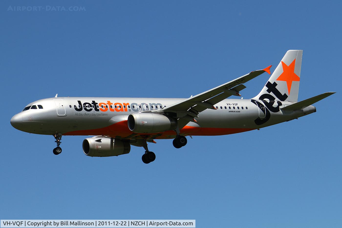 VH-VQF, 2008 Airbus A320-232 C/N 3474, finals to 02