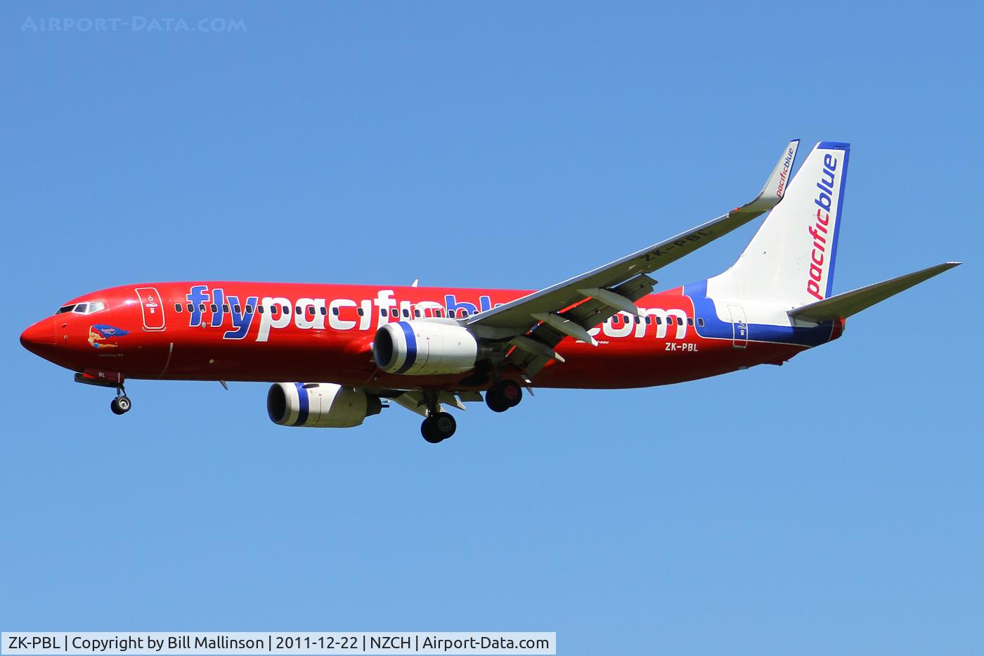 ZK-PBL, 2008 Boeing 737-8FE C/N 36605, finals to 02