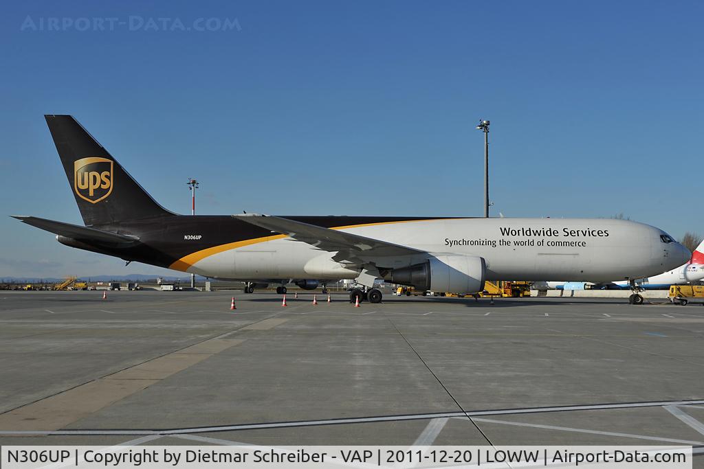 N306UP, 1996 Boeing 767-34AF C/N 27759, UPS Boeing 767-300