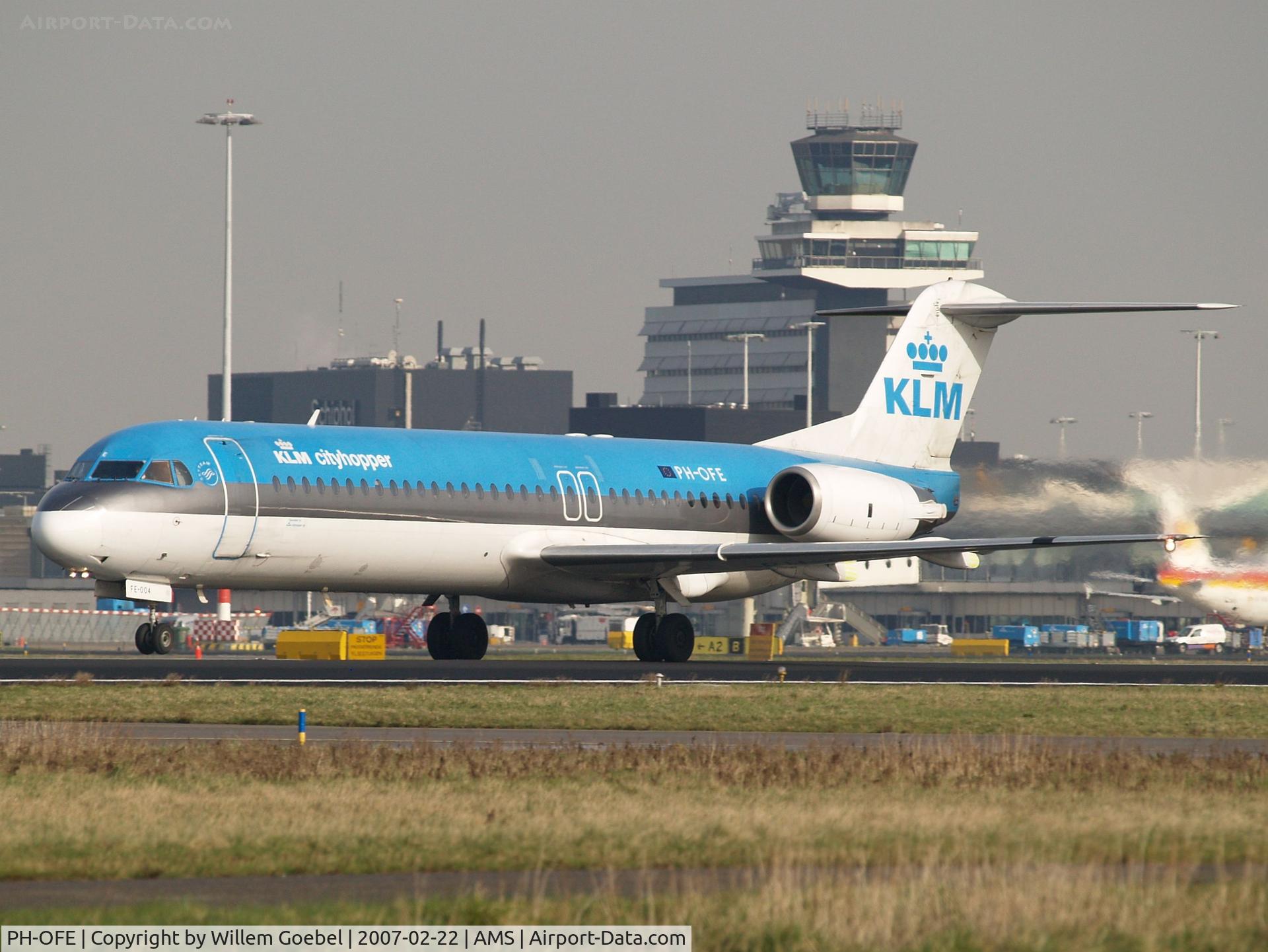 PH-OFE, 1989 Fokker 100 (F-28-0100) C/N 11260, Take off from Amsterdam Airport of runway 24