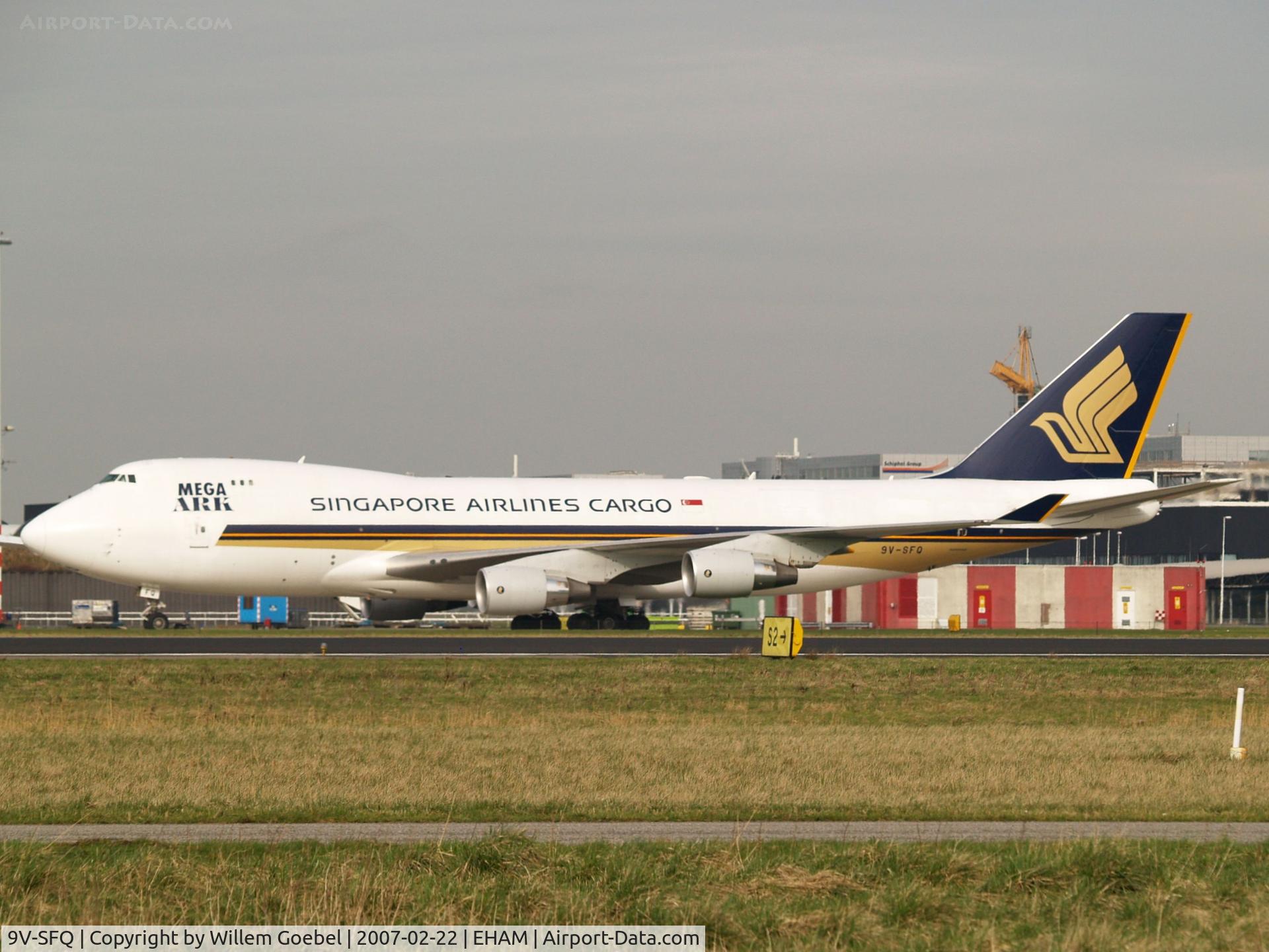9V-SFQ, 2006 Boeing 747-412F(SCD) C/N 32901, Taxi to the Cargo gate