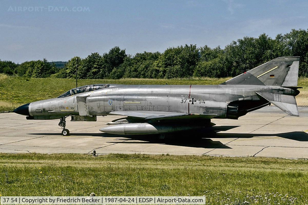 37 54, 1973 McDonnell Douglas F-4F Phantom II C/N 4481, taxying to the active