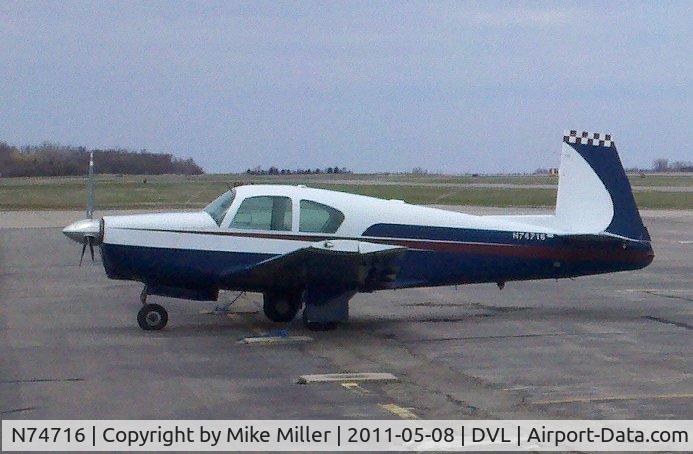 N74716, 1961 Mooney M20B Mark 21 C/N 1716, sitting on the tarmac