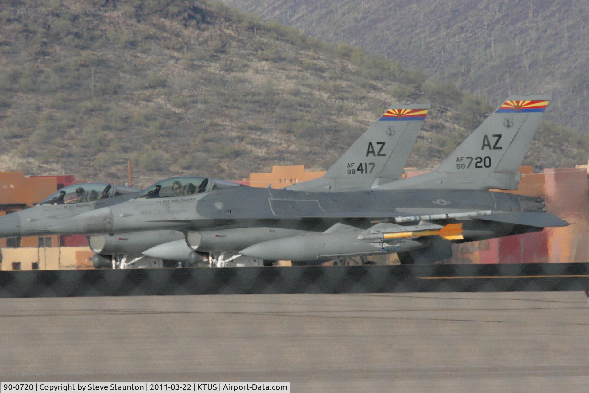 90-0720, General Dynamics F-16C Fighting Falcon C/N 1C-328, Taken at Tucson International Airport, in March 2011 whilst on an Aeroprint Aviation tour
